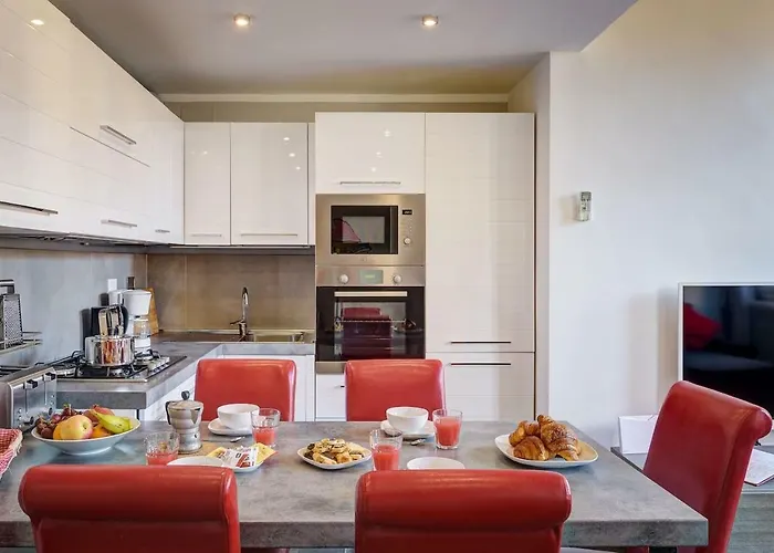 Lucrezia By Prestige *